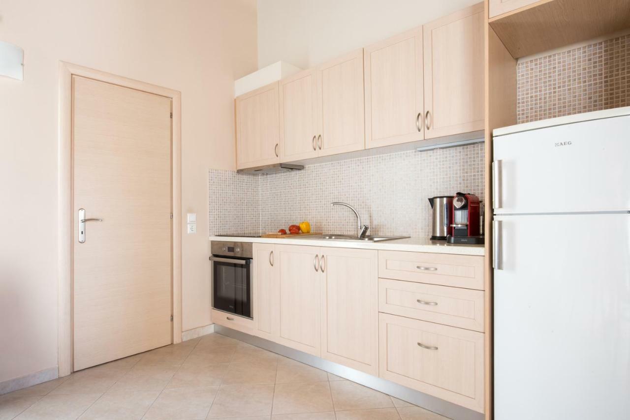 Top Floor Modern Studio In Central Koropi Apartment ภายนอก รูปภาพ