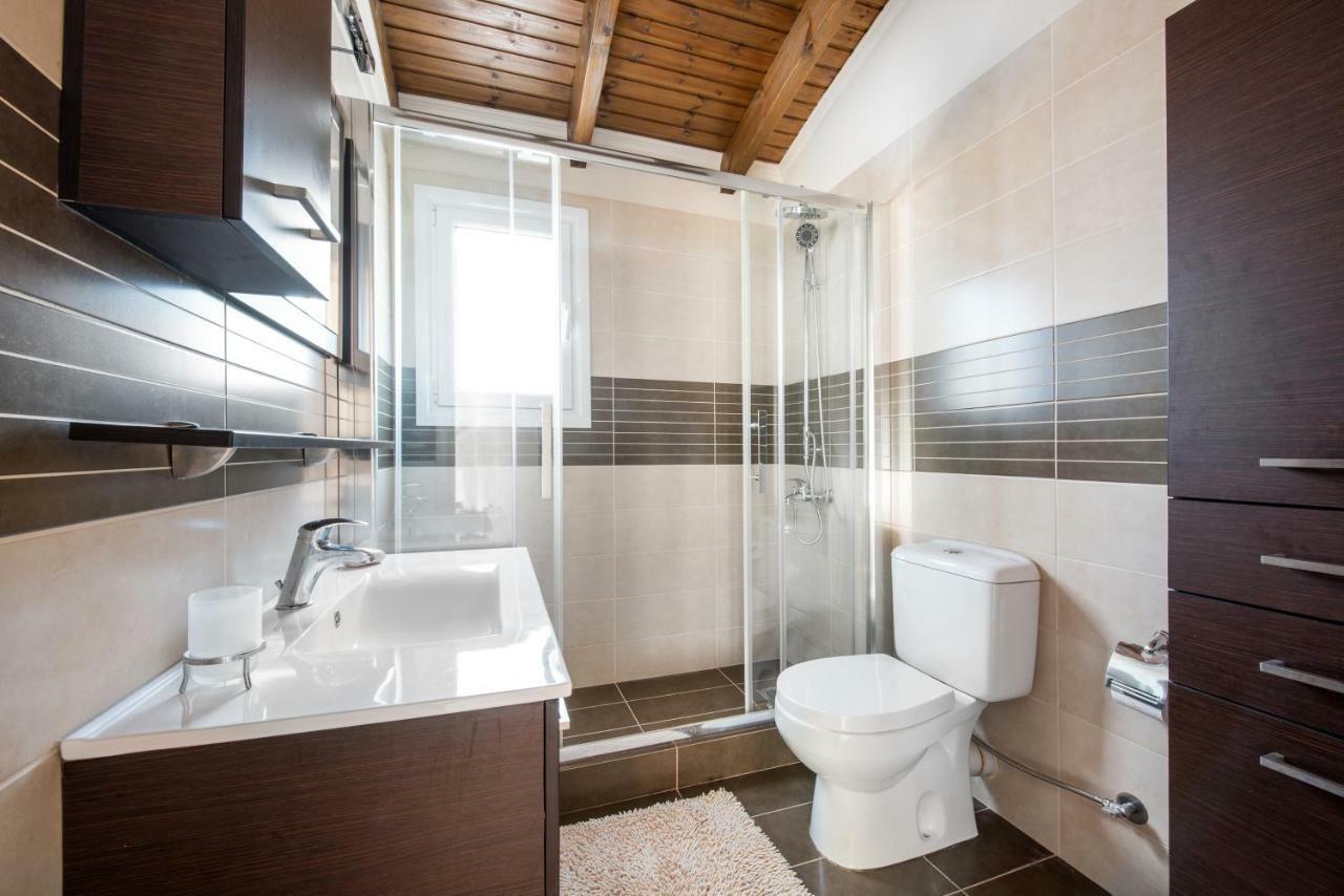 Top Floor Modern Studio In Central Koropi ภายนอก รูปภาพ