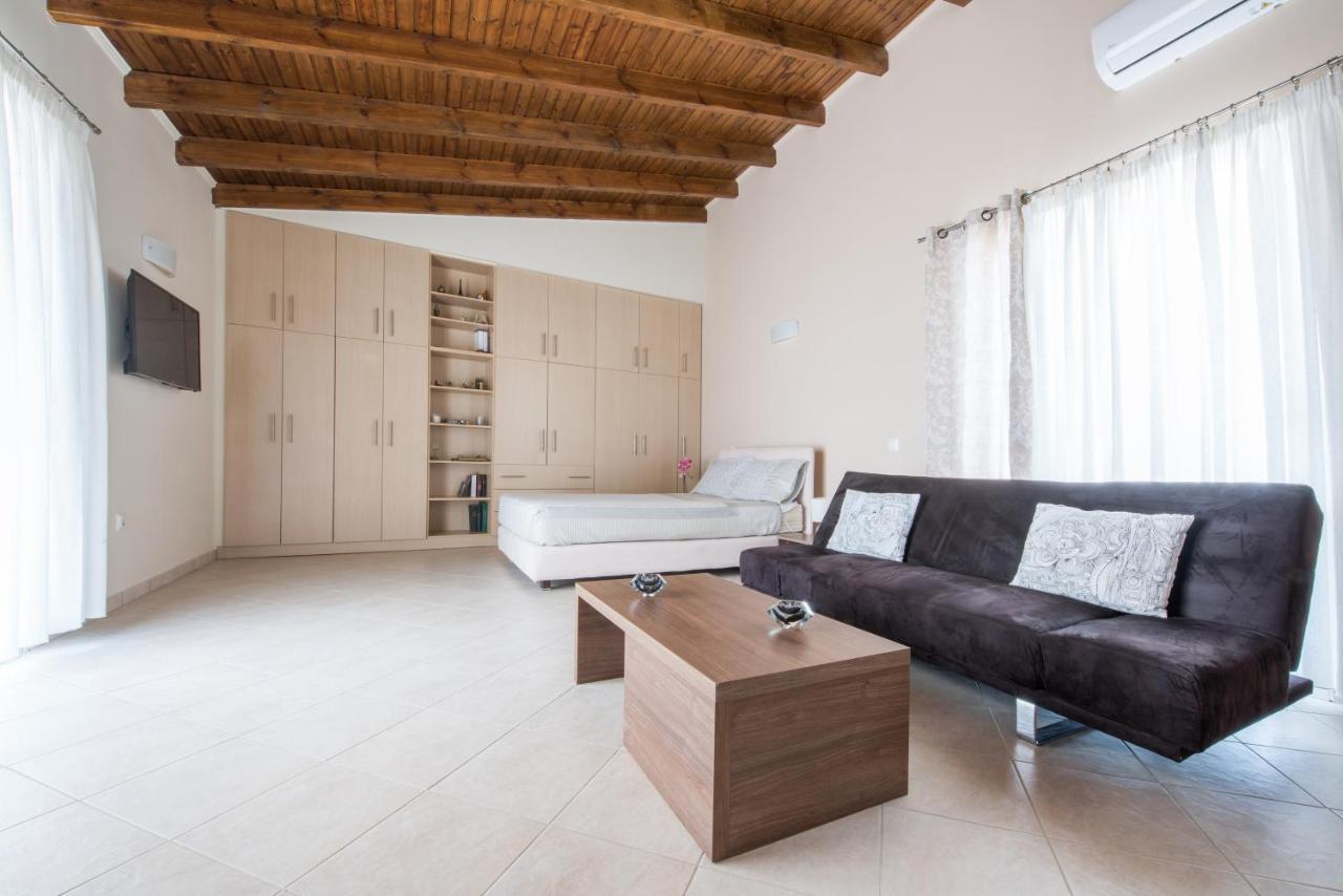 Top Floor Modern Studio In Central Koropi Apartment ภายนอก รูปภาพ